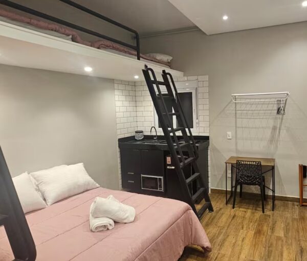 Loft 4 • Imigrantes